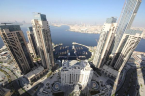 Lavish Creek View 2BR in Harbour views tower